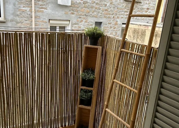 Eden Apartment