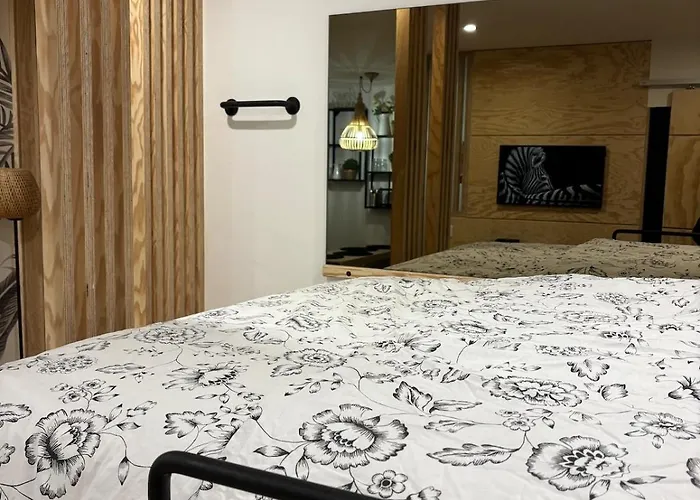 Eden Apartment *